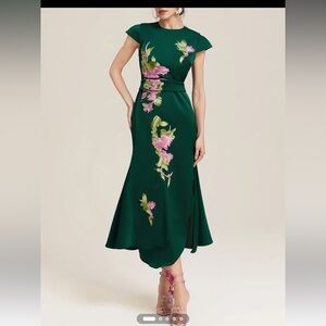 FEHAUTE Satin A line Emerald Green Floral Embroidered Midi Dress Size 8 NWT